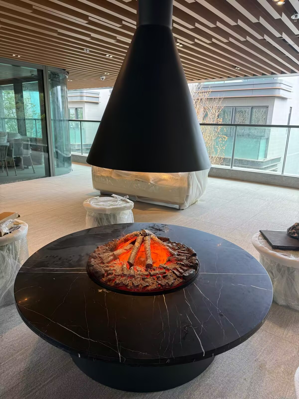 WHITESAND COVE 白沙灣圓形假煙囪定制壁爐實景 · BB Fires